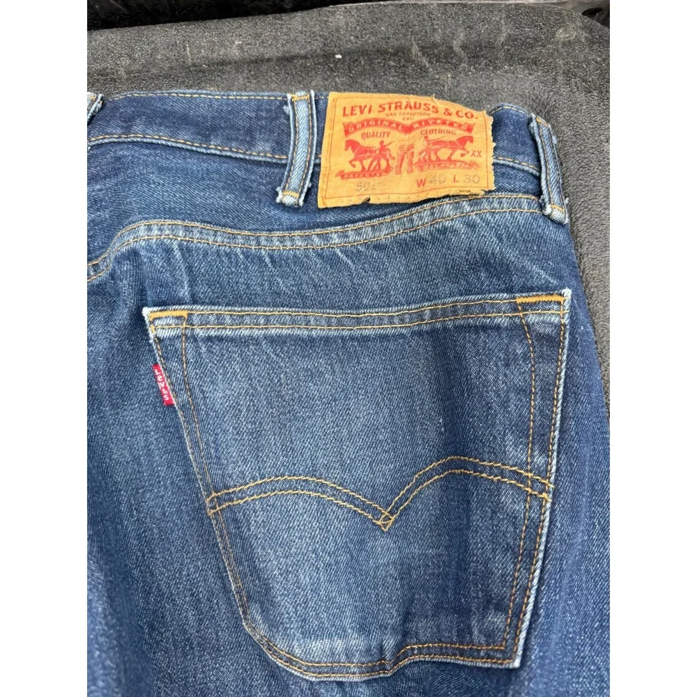 Levi's 501 Original Fit Jeans Men's W40 L30 Button Fly Blue Denim‎ Straight Leg - Picture 2 of 4